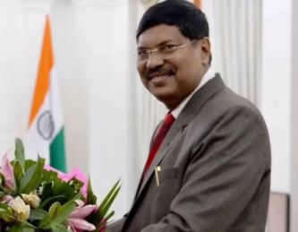 छुट्टियों में वकील काम नहीं करना चाहते, लेकिन लंबित मामलों का दोष न्यायपालिका पर: प्रधान न्यायाधीश